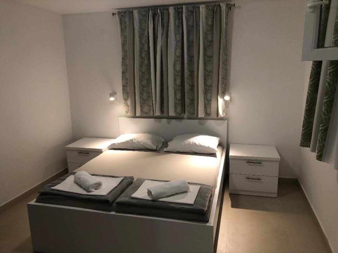 Guesthouse Kod Irene グラダツ エクステリア 写真